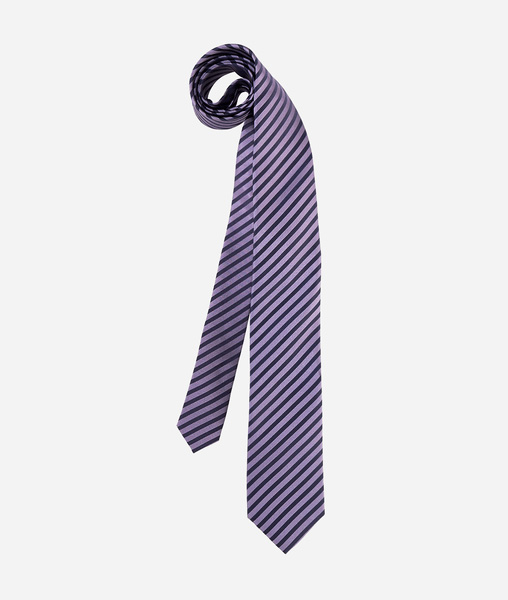 Tie with texture